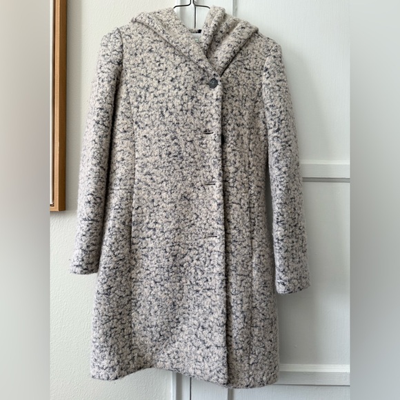 Cole Haan Signature Bouclé Coat Women’s Size 6 Neutral Button Front Winter - Picture 5 of 5